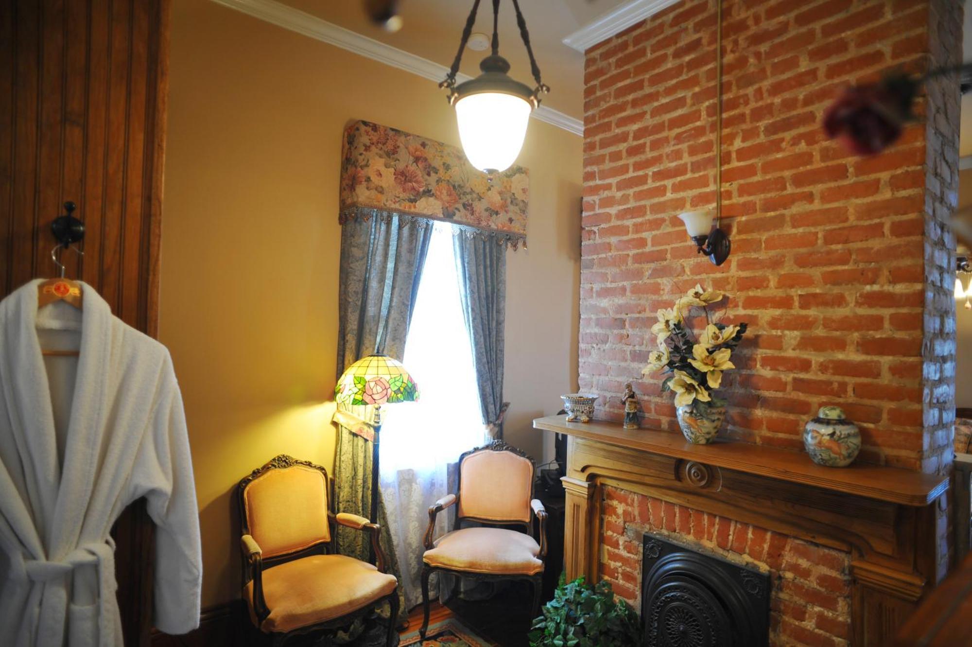 Hh Whitney House - A Bed & Breakfast On The Historic Esplanade New Orleans Exteriör bild