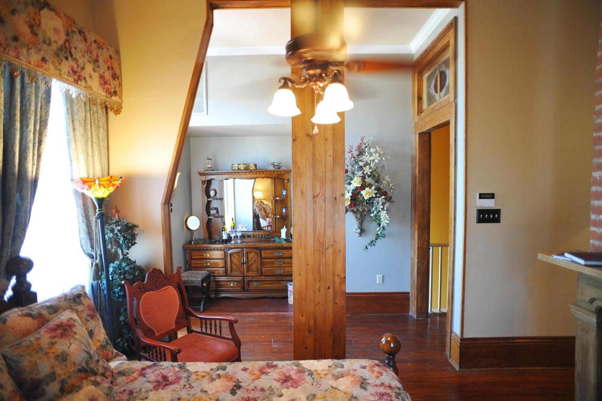 Hh Whitney House - A Bed & Breakfast On The Historic Esplanade New Orleans Exteriör bild